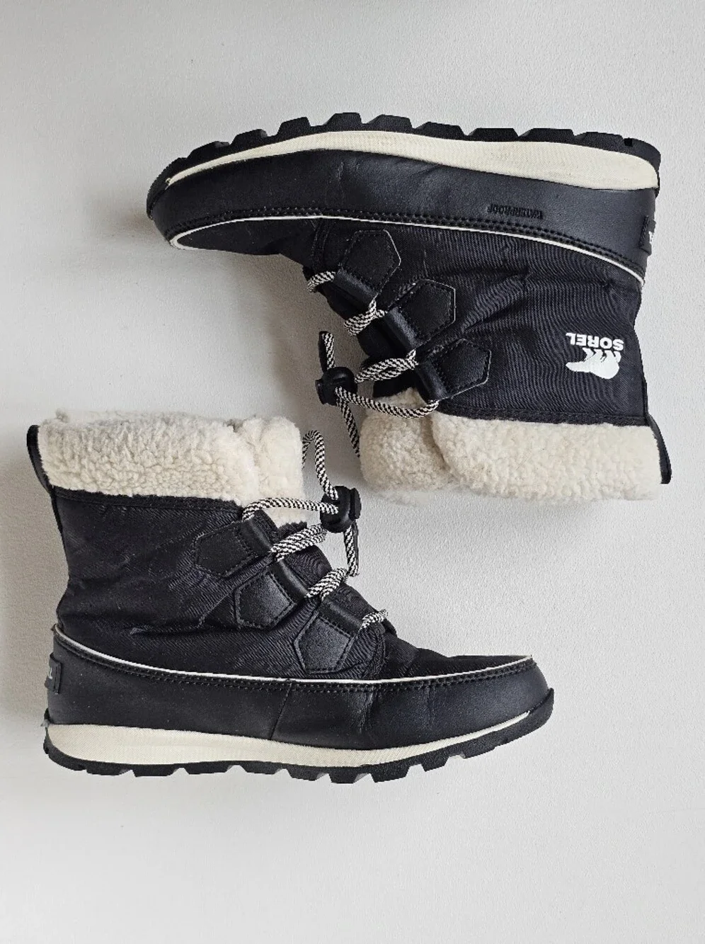 Sorel Whitney Carnival Waterproof Snow Boots Faux Fur Lined Black Girls Size 4